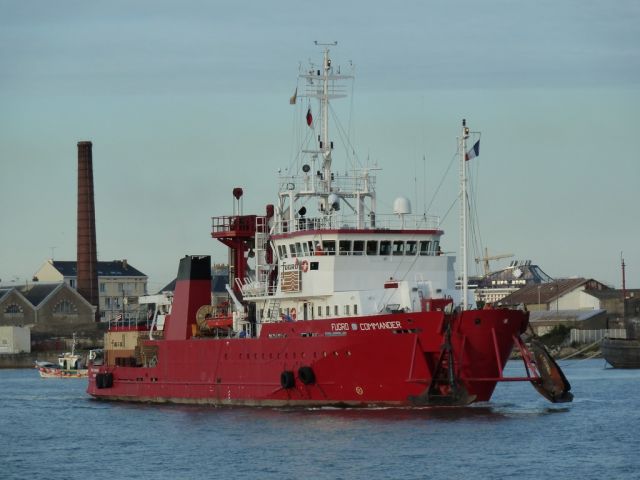 Fugro commander - avant port - 27 septembre 2011 (01).JPG